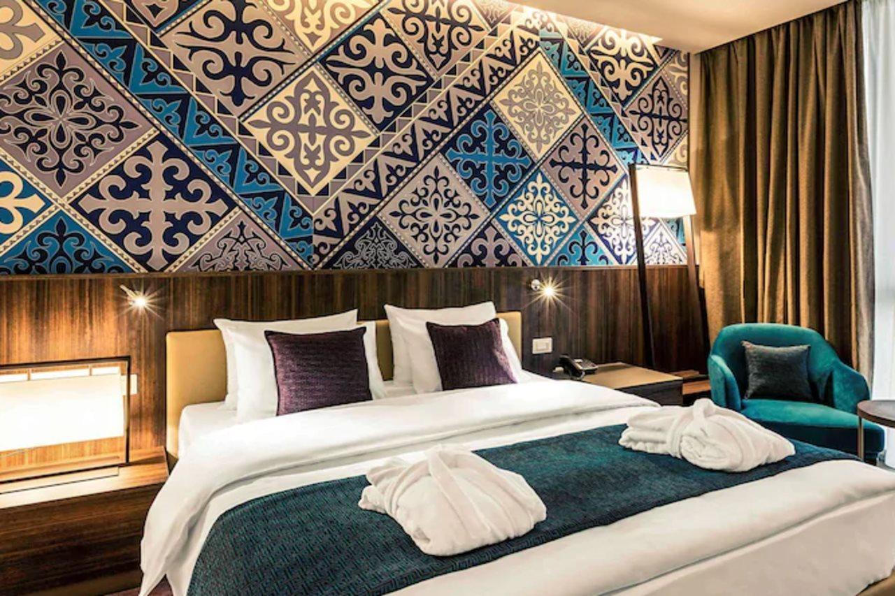 Mercure Almaty City Center Buitenkant foto