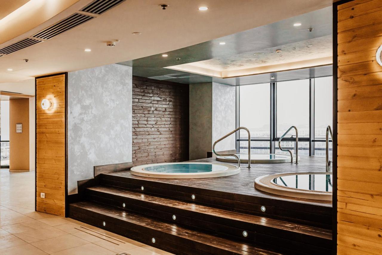 Mercure Almaty City Center Buitenkant foto