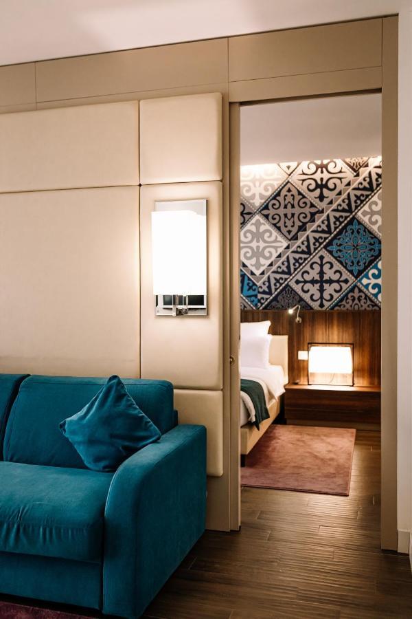 Mercure Almaty City Center Buitenkant foto