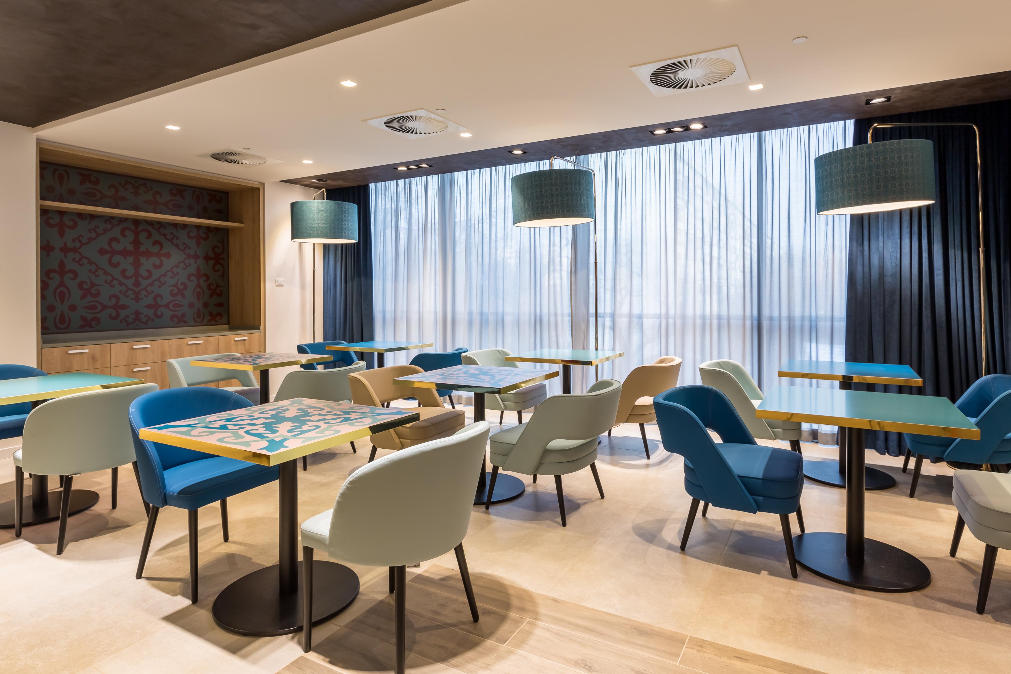 Mercure Almaty City Center Buitenkant foto